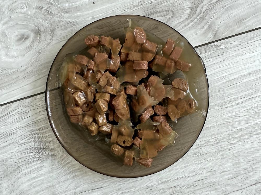 Club 4 Paws Premium Sterilized Wet Food Chicken
